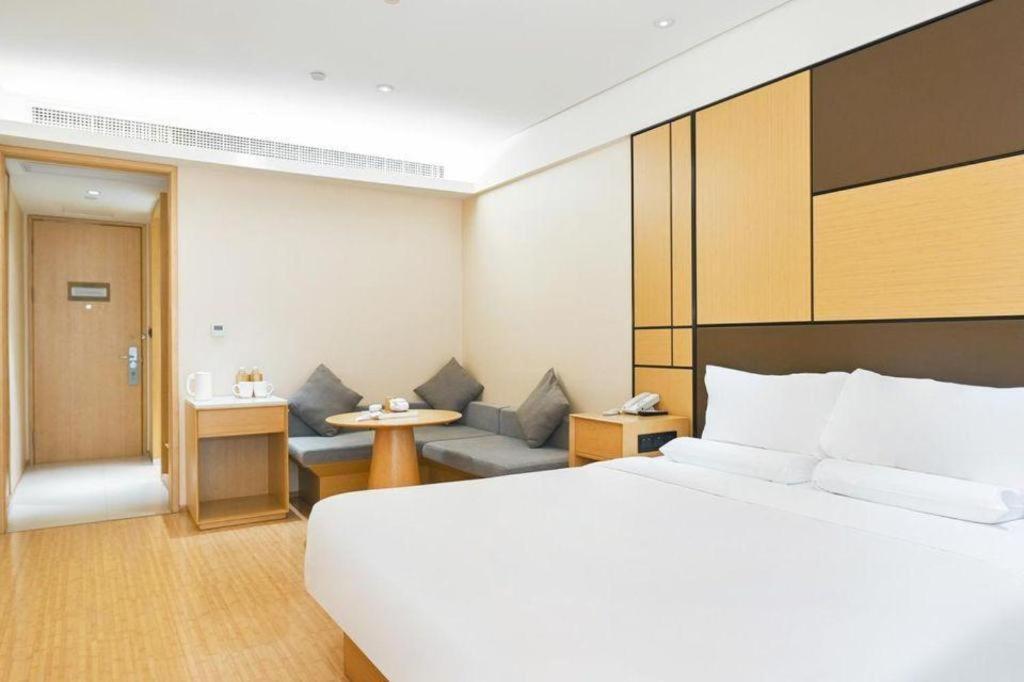 Ji Hotel Shanghai Hongqiao Yan'An XI Road Екстер'єр фото