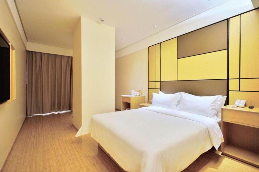 Ji Hotel Shanghai Hongqiao Yan'An XI Road Екстер'єр фото