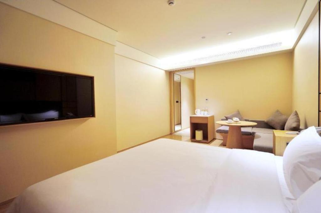 Ji Hotel Shanghai Hongqiao Yan'An XI Road Екстер'єр фото