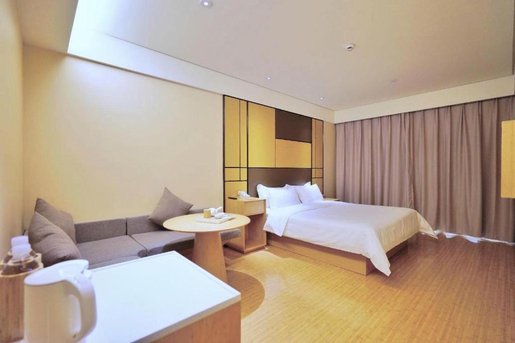 Ji Hotel Shanghai Hongqiao Yan'An XI Road Екстер'єр фото