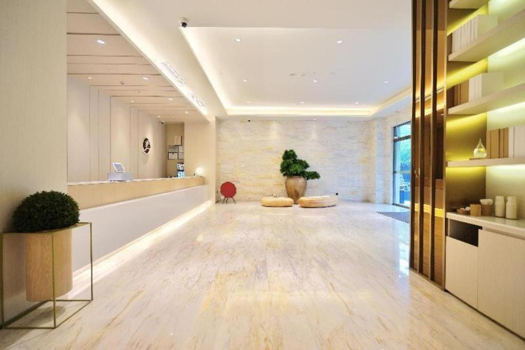 Ji Hotel Shanghai Hongqiao Yan'An XI Road Екстер'єр фото